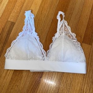 White lace bralette